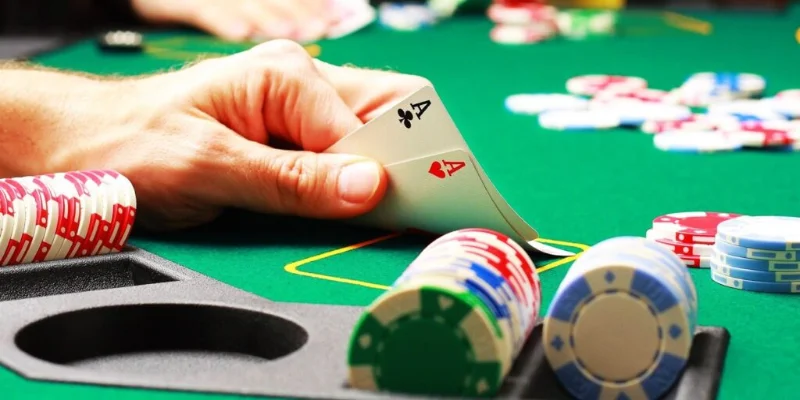 Những mẹo hữu ích khi chơi Phỏm Tá Lả
